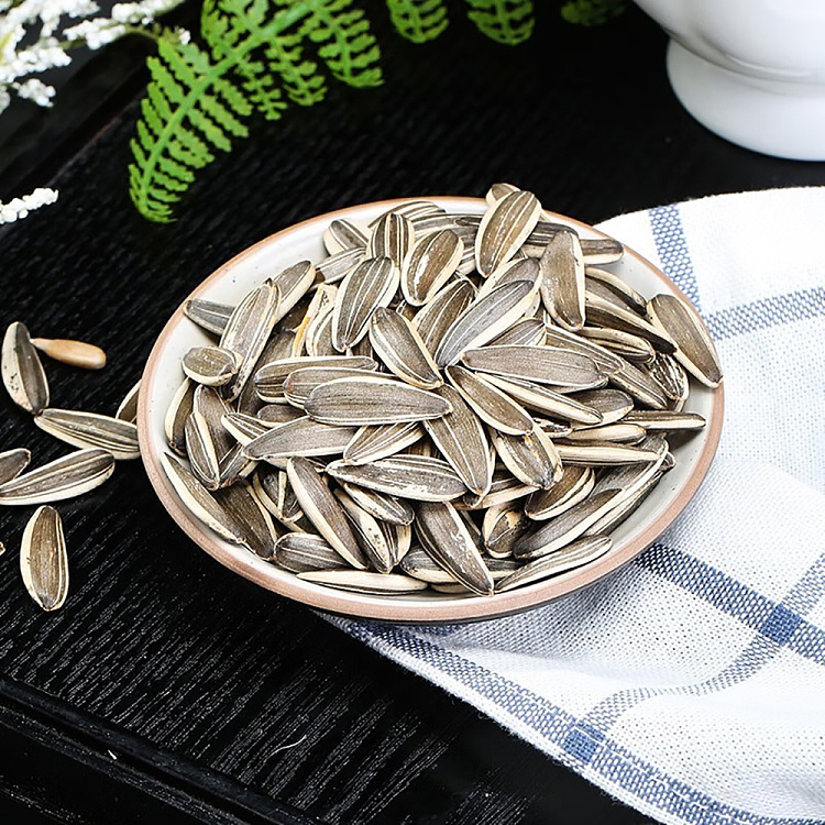 qiajia-spiced-melon-seeds-260g-3
