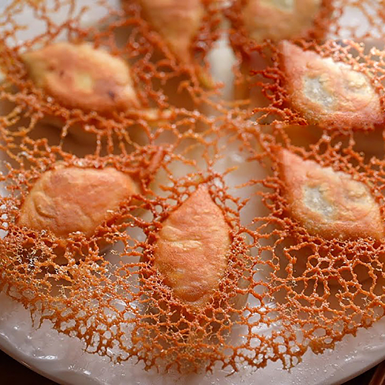 frozen-sensei-crispy-bottom-ice-dumpling-with-chives-and-egg-flavor-348g-2
