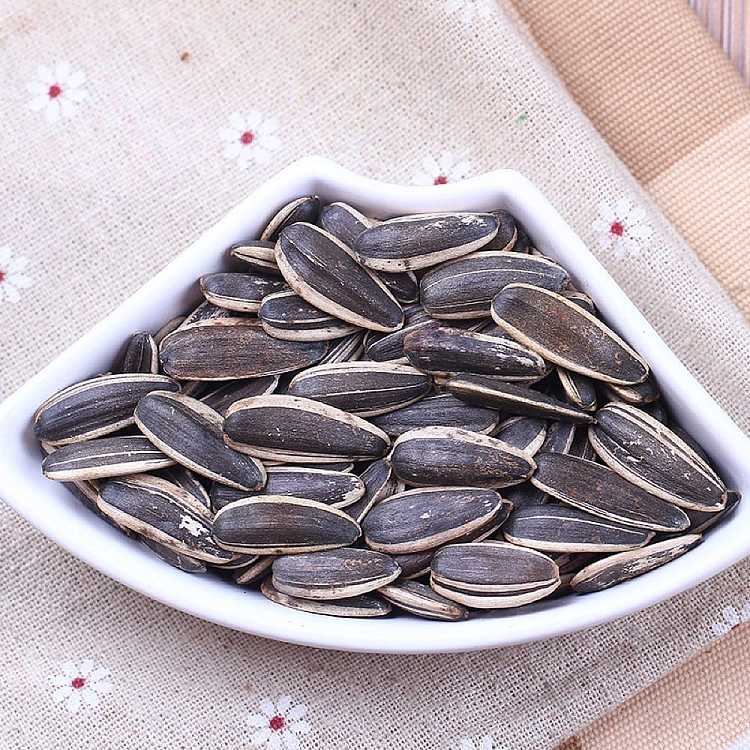 laojiekou-cream-flavored-melon-seeds-500g-4