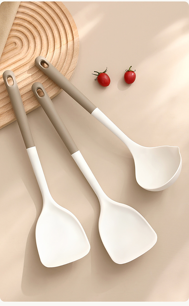 fasola-soup-spoon-beige-and-white-13