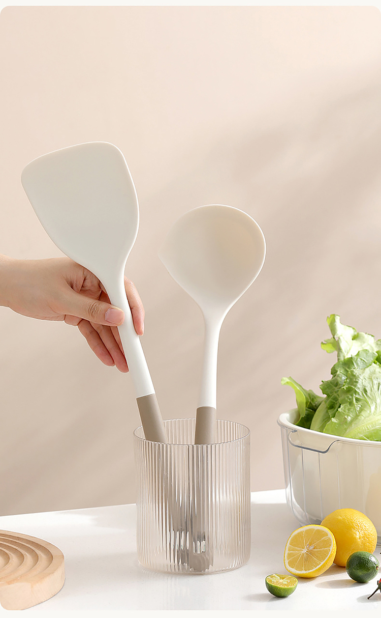 fasola-soup-spoon-beige-and-white-14