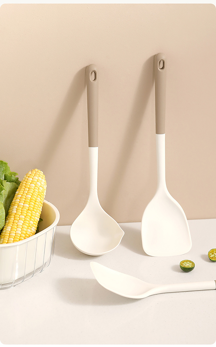 fasola-soup-spoon-beige-and-white-15