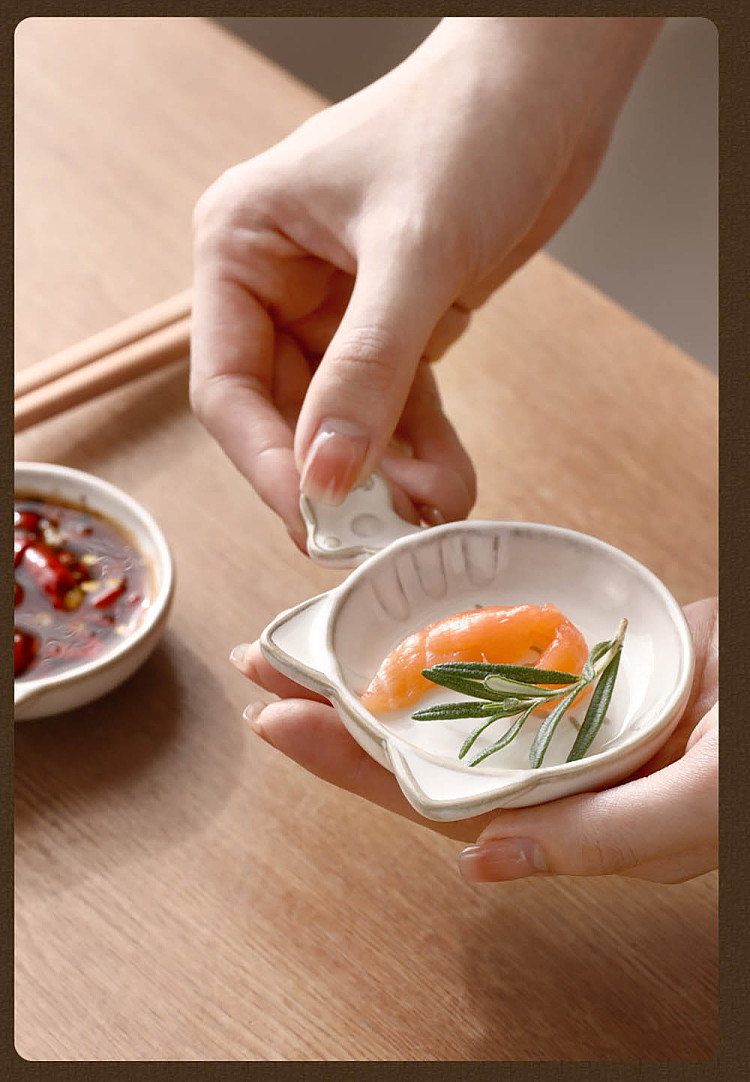 fasola-soy-sauce-dish-chopstick-holder-kitten-14