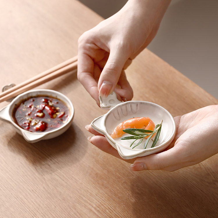 fasola-soy-sauce-dish-chopstick-holder-bear-2