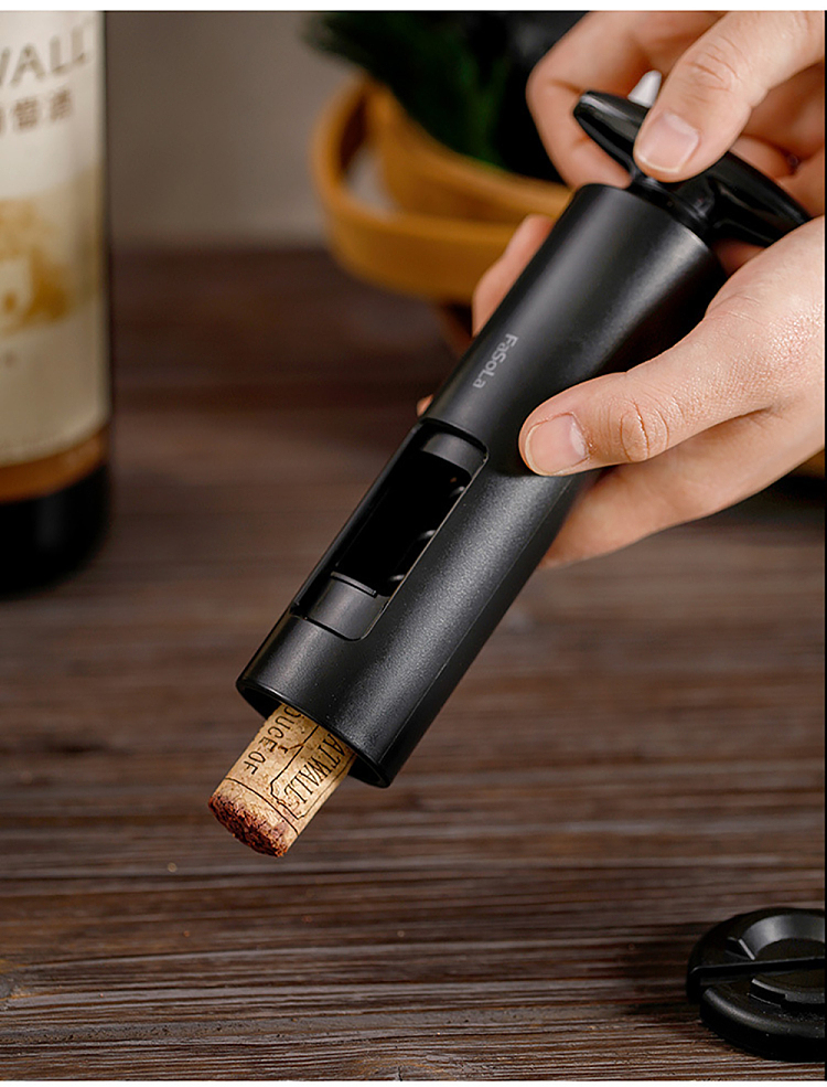 fasola-wine-bottle-opener-black-15
