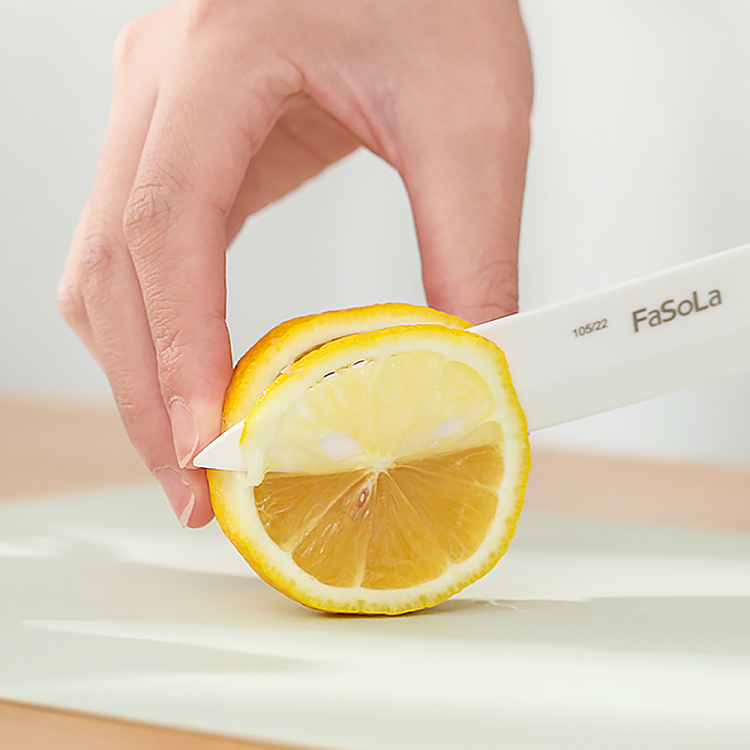 fasola-4-ceramic-fruit-knife-olive-green-1