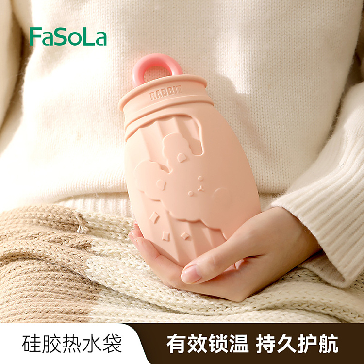 fasola-silicone-hot-water-bag-beige-giraffe-500ml-with-knit-cover-2