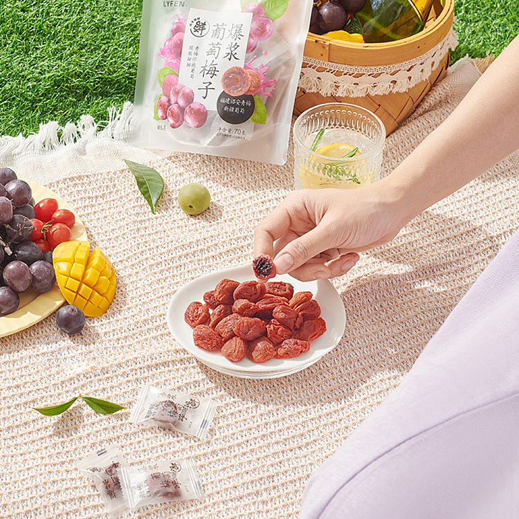 lays-popping-grape-plums-70g-3