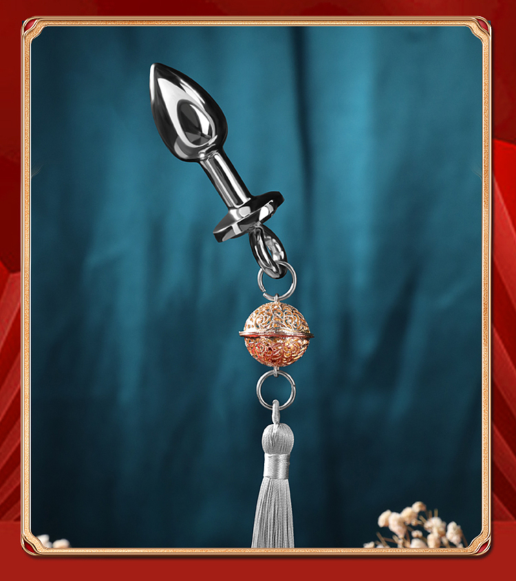 riddick-bell-breast-clamps-anal-plug-combination-models-silver-17