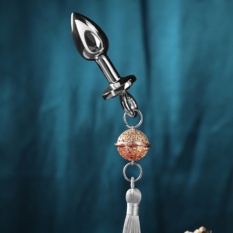 riddick-bell-breast-clamps-anal-plug-combination-models-silver-4