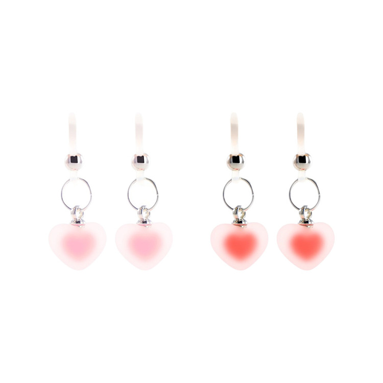 riddler-love-nipple-clip-shame-flirting-sm-red-3