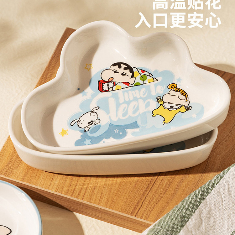 modern-housewife-daydreamer-triangle-plate-6-in-3