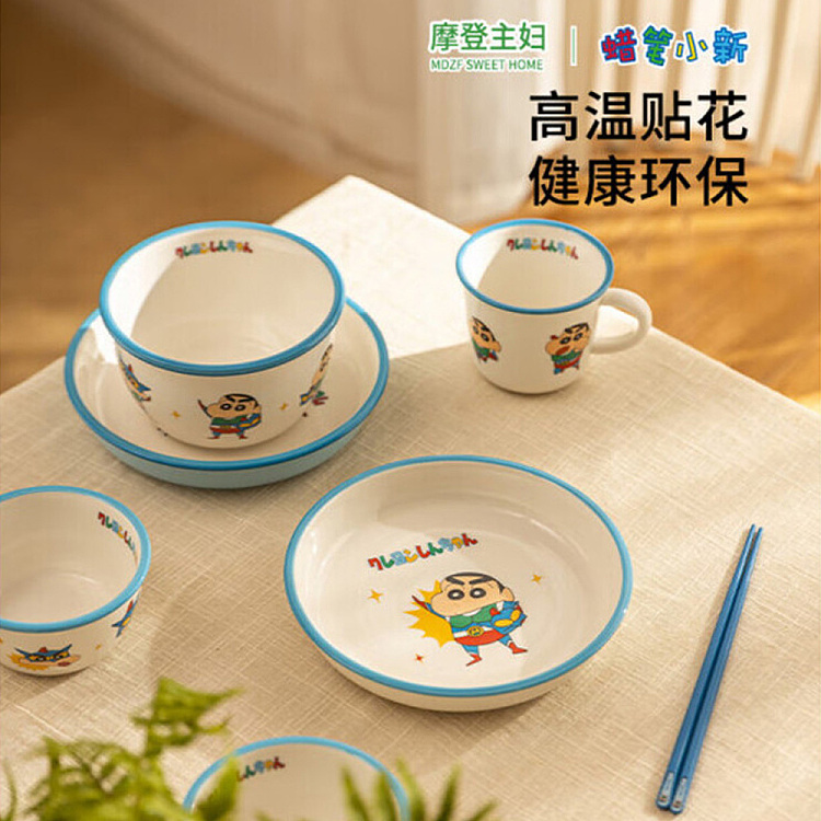 modern-housewives-crayola-nail-chopsticks--superman-style-4