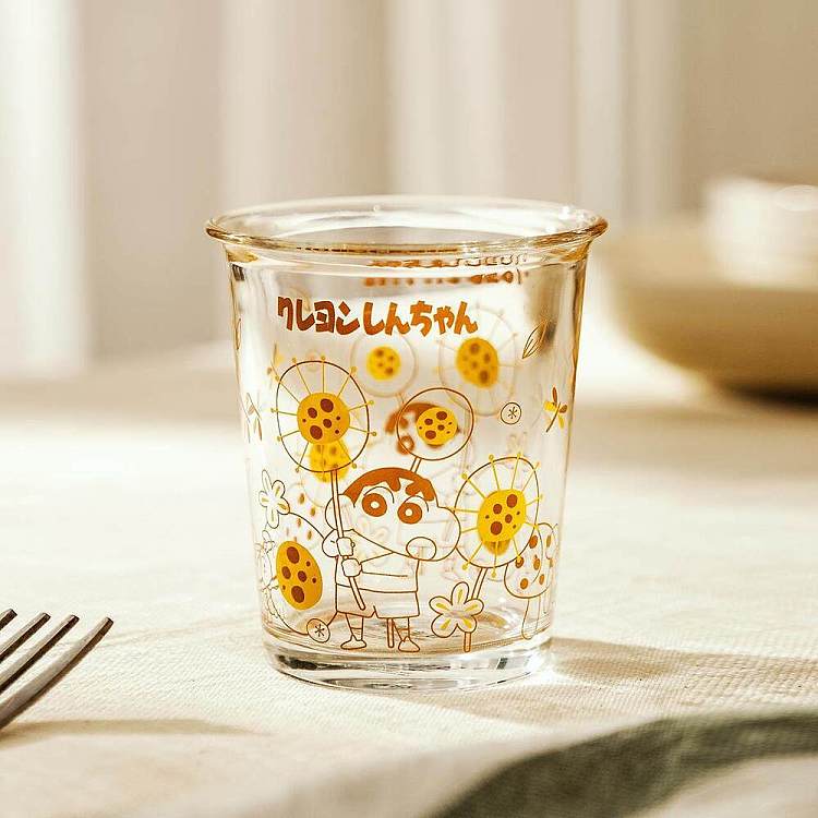 modern-housewife-crayola-sunflower-mug-yellow-2