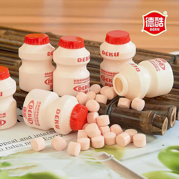 deku-old-yogurt-flavored-milk-candy-strawberry-160g-2