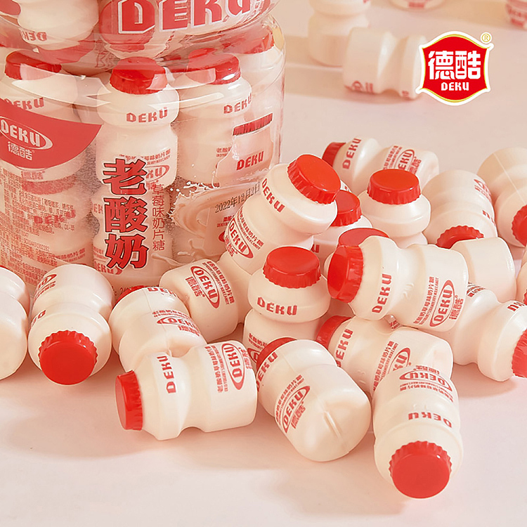 deku-old-yogurt-flavored-milk-candy-strawberry-160g-3