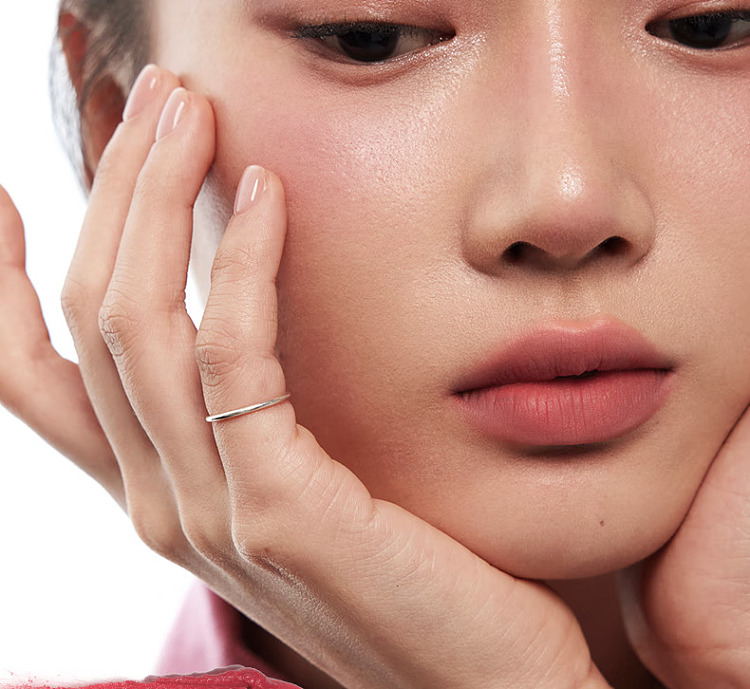 intoyou-heroine-collection-lip-cheek-lip-mud-em01-chartreuse-citrus-2g-14