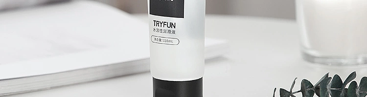 netflix-spring-water-soluble-body-lubricant-black-bottle-40ml-29