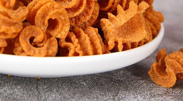 dog-teeth-pizza-roll-spicy-flavor-puffed-food-208g-6