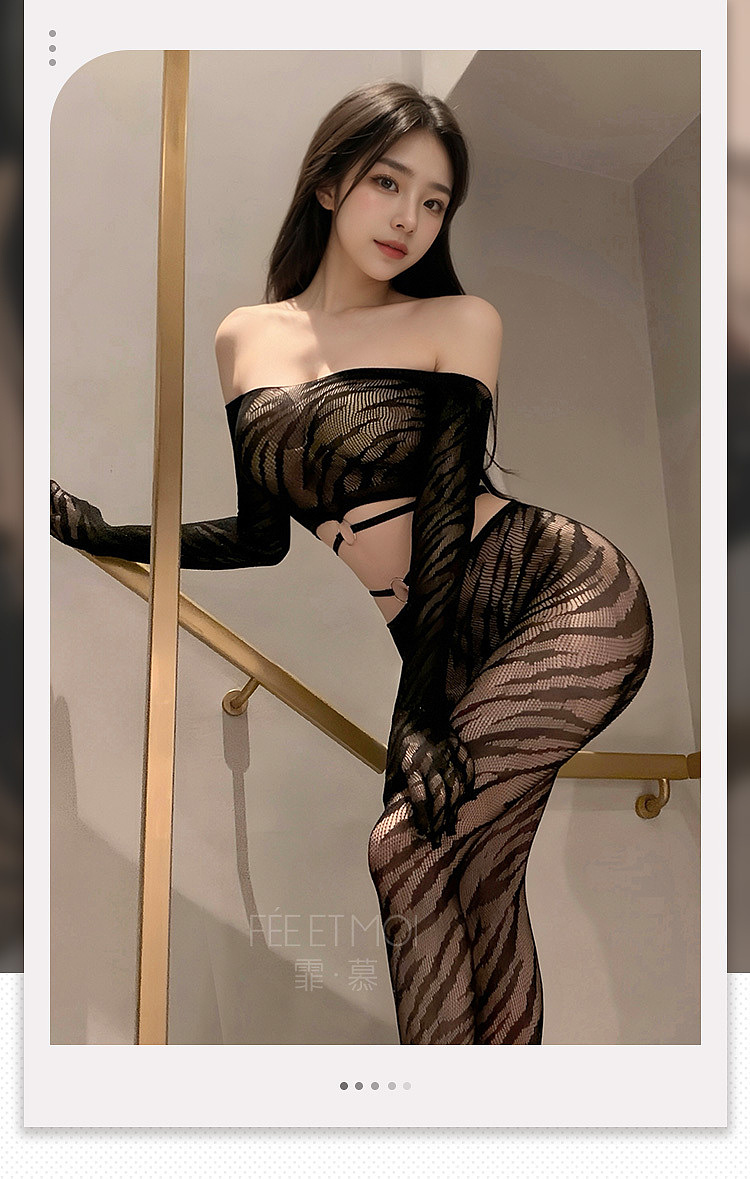 fermu-wild-aesthetics-sexy-tiger-stripe-split-mesh-stocking-stuffer-black-2