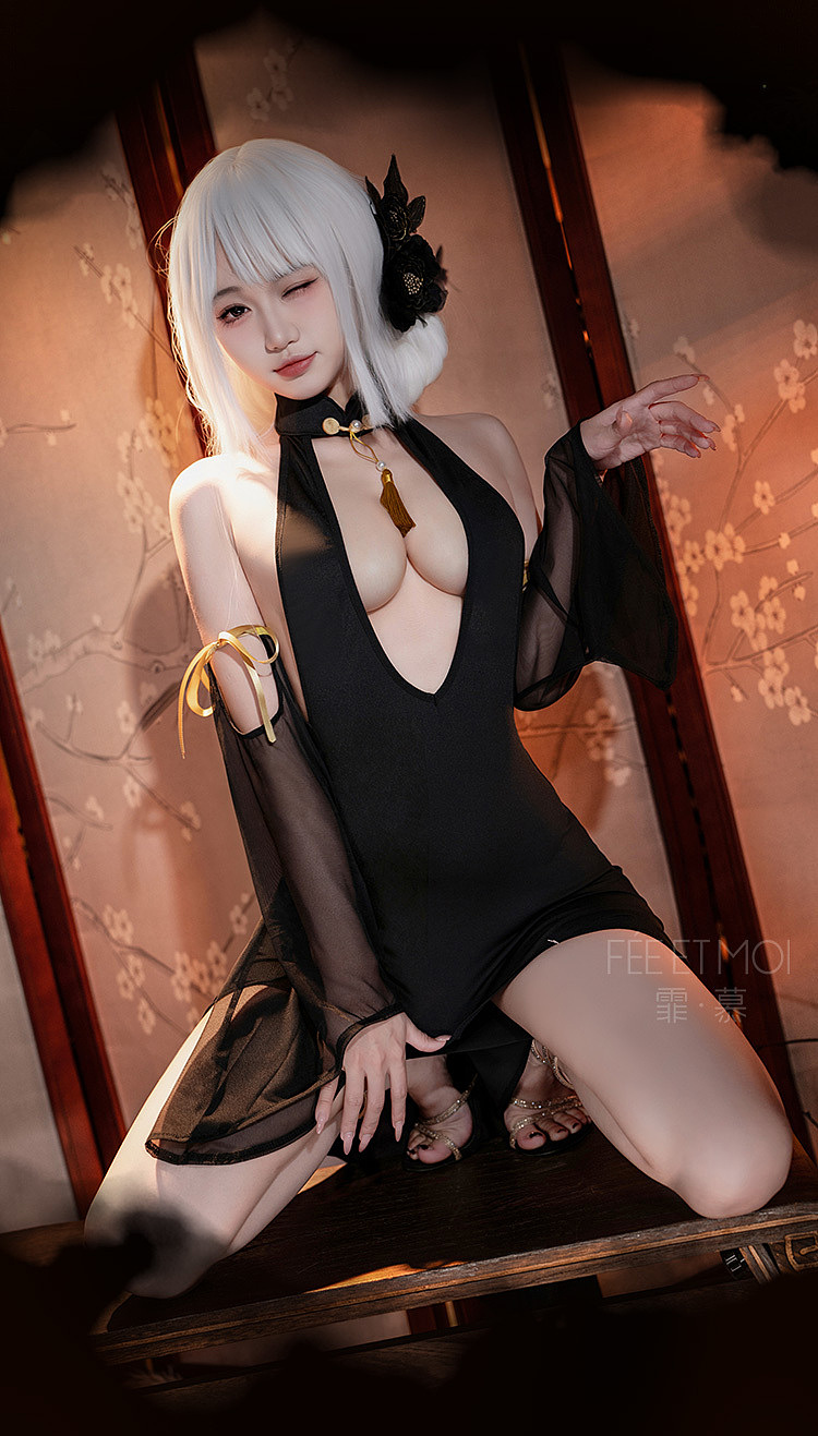 faye-mu-youyu-charming-bone-deep-v-backless-cheongsam-dress-black-7