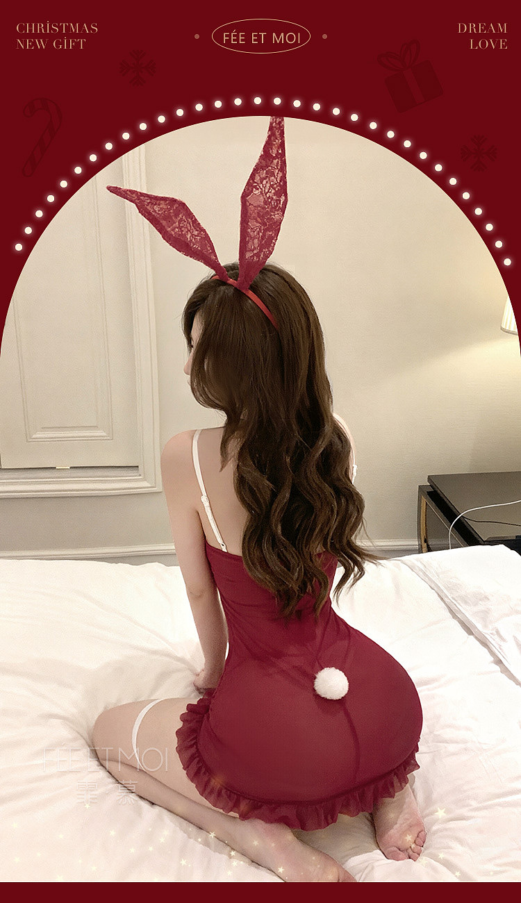 fermo-christmas-milkcap-bunny-ears-bunny-girl-red-and-white-9