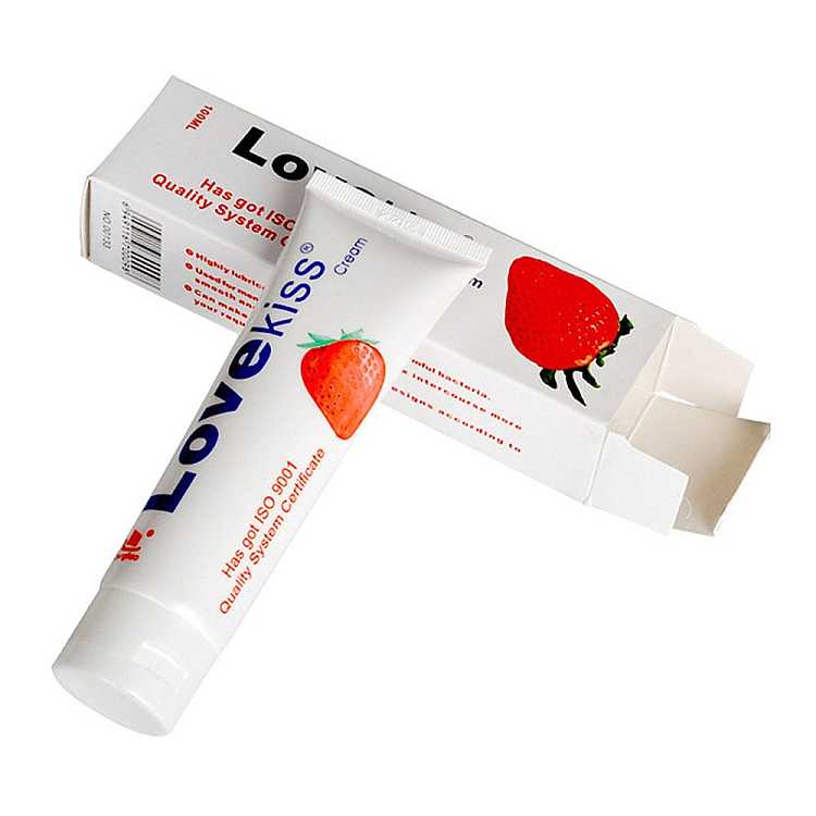 zhengtian-lovekiss-lubricant-strawberry-flavor-100ml-2