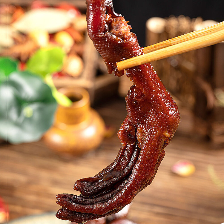 qian-jia-xiang-old-marinated-duck-claw-138g-3