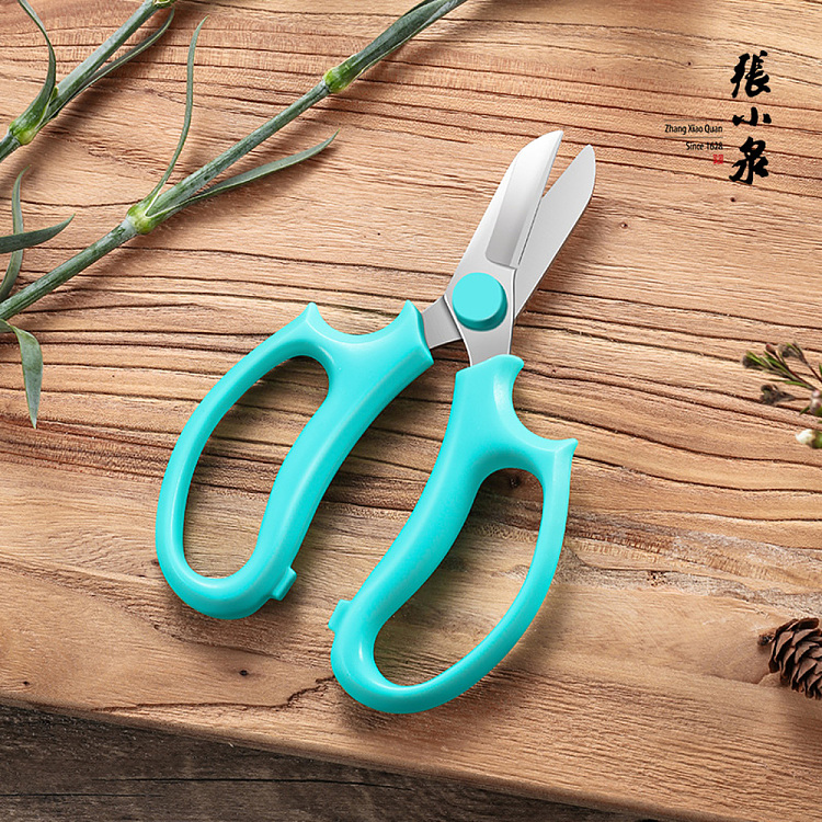 zhang-xiaoquan-spring-joy-series-floral-scissors-1