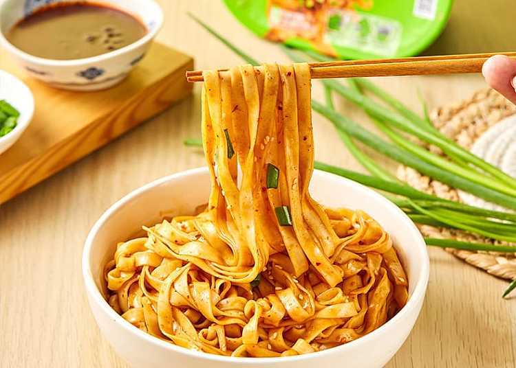 sister-gus-old-shanghai-noodles-with-scallion-oil-125g-6