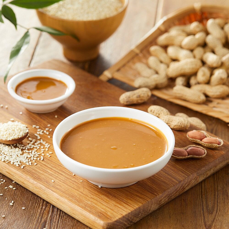 box-horse-stone-ground-erba-sauce-200g-2