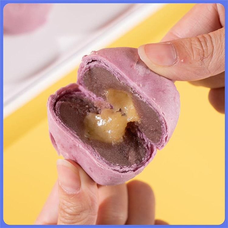 foamy-little-words-jin-crisp-milkshake-taro-paste-cake-300g-2