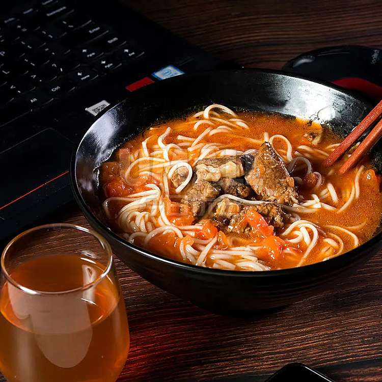 kou-da-xiang-beef-brisket-noodles-with-tomato-in-original-soup-426g-1