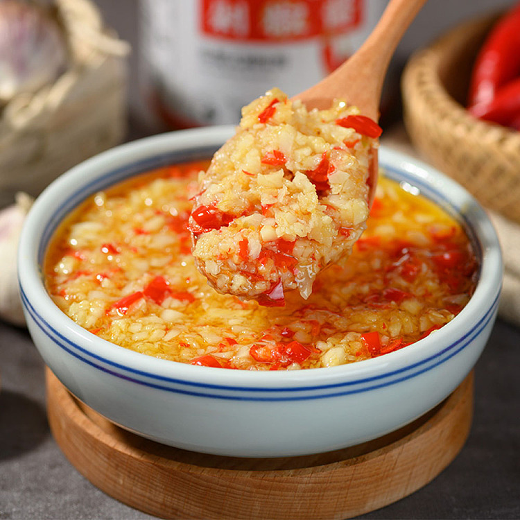 chuan-wa-zi-garlic-chopped-pepper-sauce-240g-2