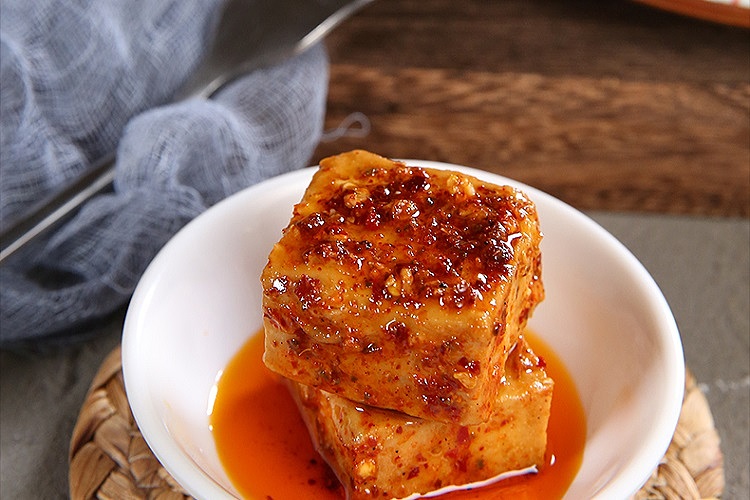 chuan-wa-zi-red-oil-tofu-milk-220g-5