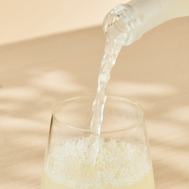 box-seasonal-limited-lychee-rice-wine-4720ml-3