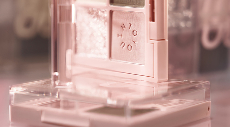 intoyou-four-things-fireworks-eyeshadow-me01-36