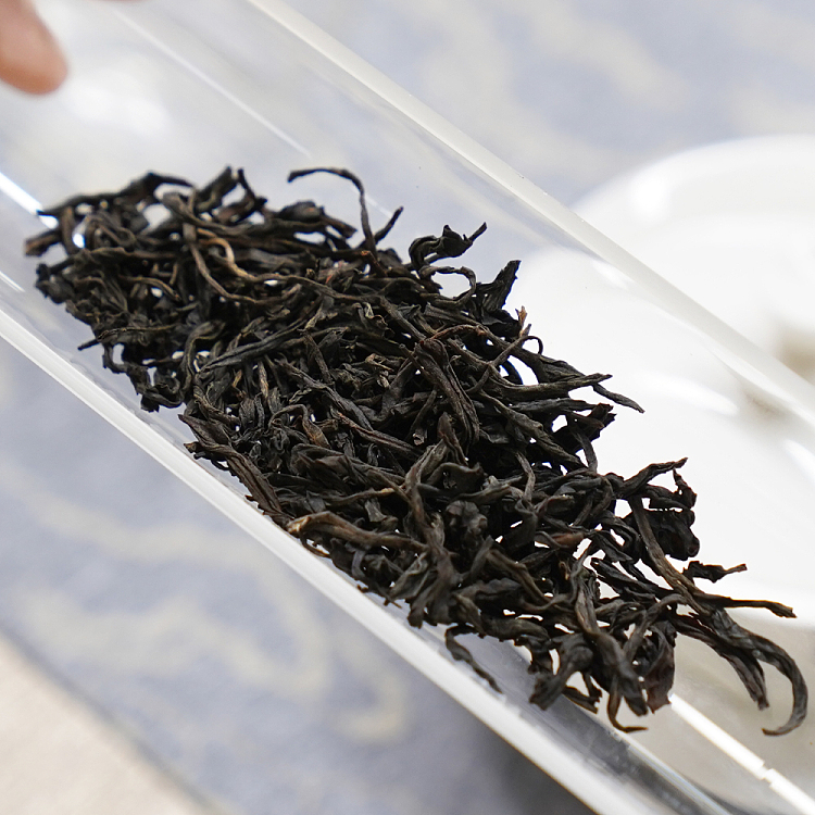 zhengshantang-junmei-chinas-marvelous-heart-premium-black-tea-gift-box-4g-75-servings-3