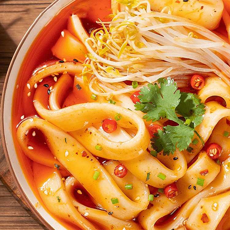 xiaolongkan-spicy-soup-base-with-wide-noodles-270g-red-oil-flavor-3
