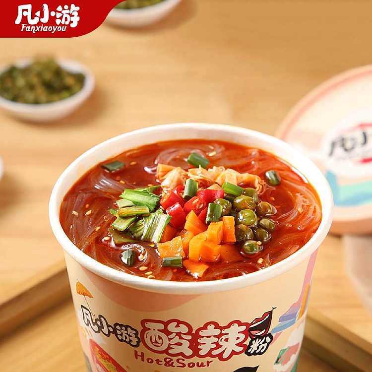 where-small-tour-hot-and-sour-noodles-135g-2
