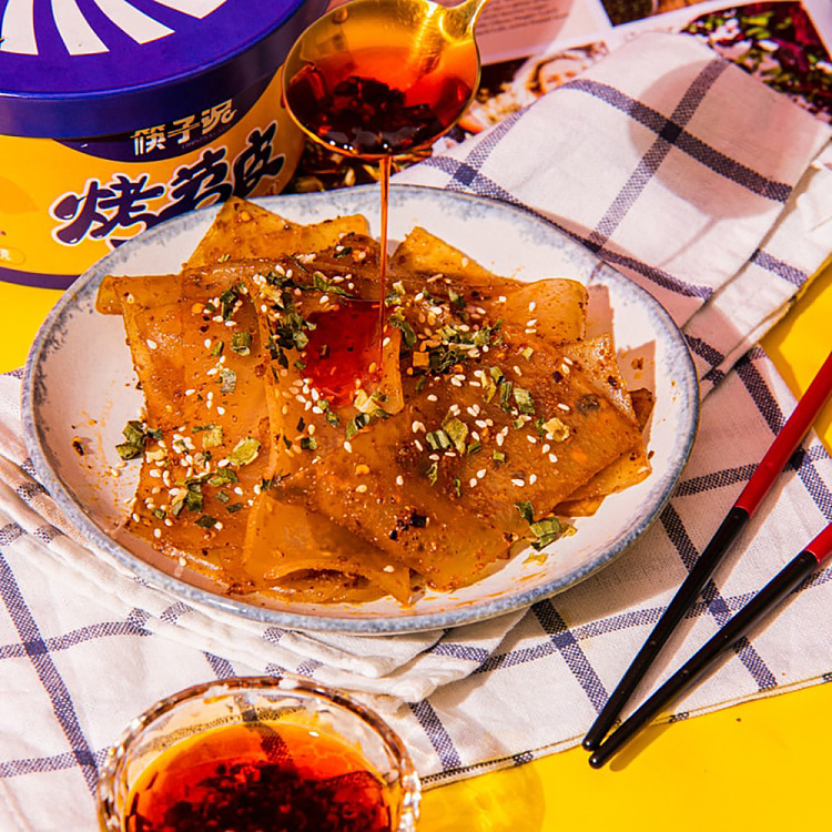 chopsticks-say-roasted-potato-skin-red-oil-flavor-209g-3