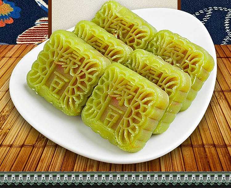 slightly-amusing-green-bean-cake-two-flavors-available-300g-2