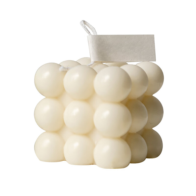 emma-mollys-magic-cube-skimmed-pure-milk-aromatherapy-candle-juniper-1