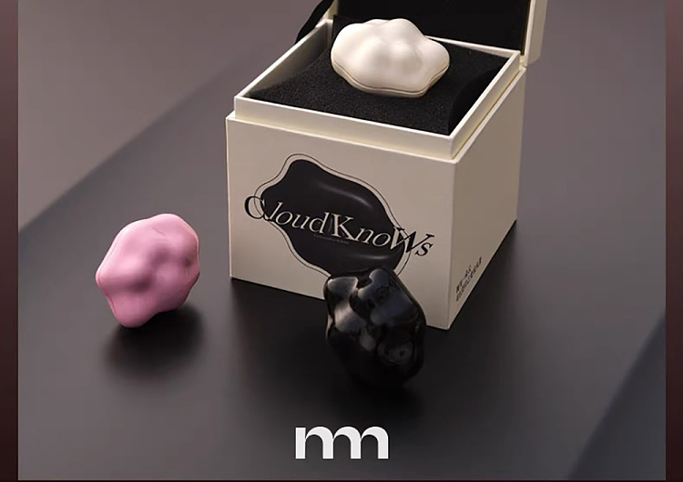 gift-boxemma-molly-cloud-knowing-car-aromatherapy-one-each-of-four-scents-of-black-cloud-with-small-shopping-bag-24