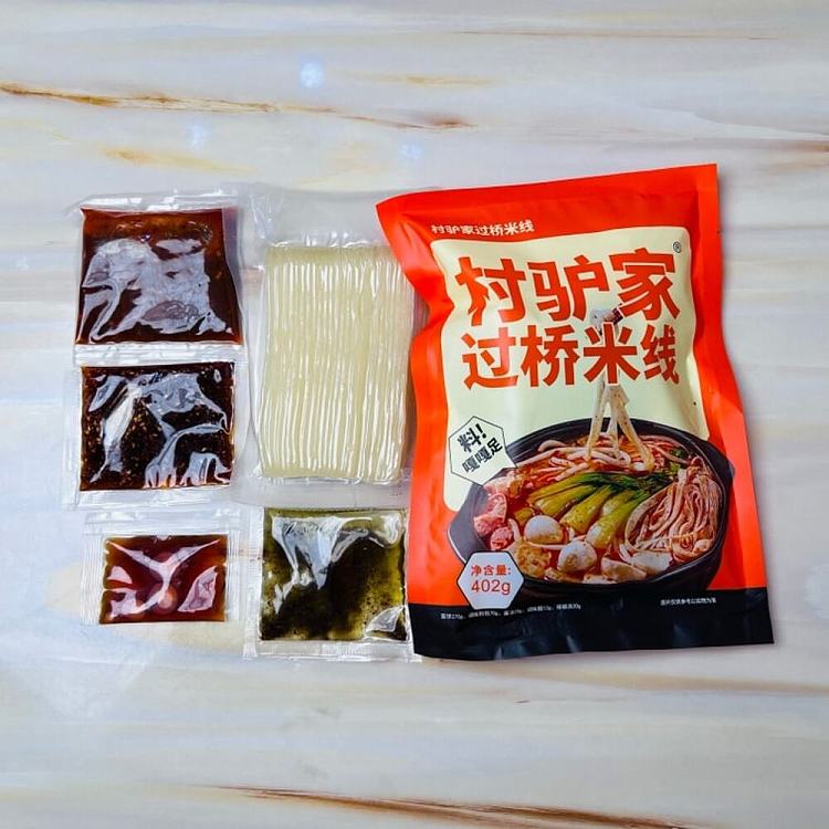 the-small-red-book-recommended-village-donkey-family-bridge-rice-noodles-402g-shelf-life-of-only-90-days-mind-do-not-shoot-2