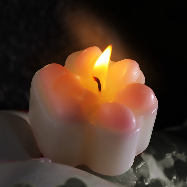 mystique-cold-candle-cats-paw-2