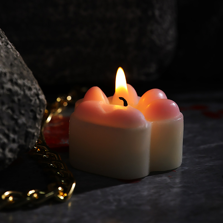 mystique-cold-candle-cats-paw-3