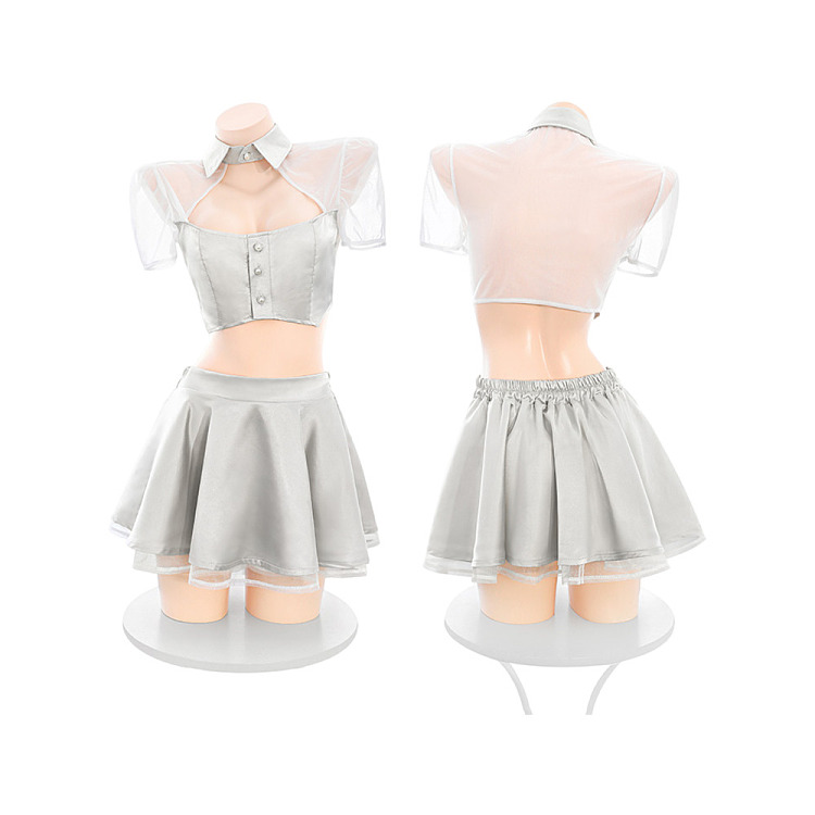 fermu-kpop-girl-group-performance-revealing-set-silver-white-5
