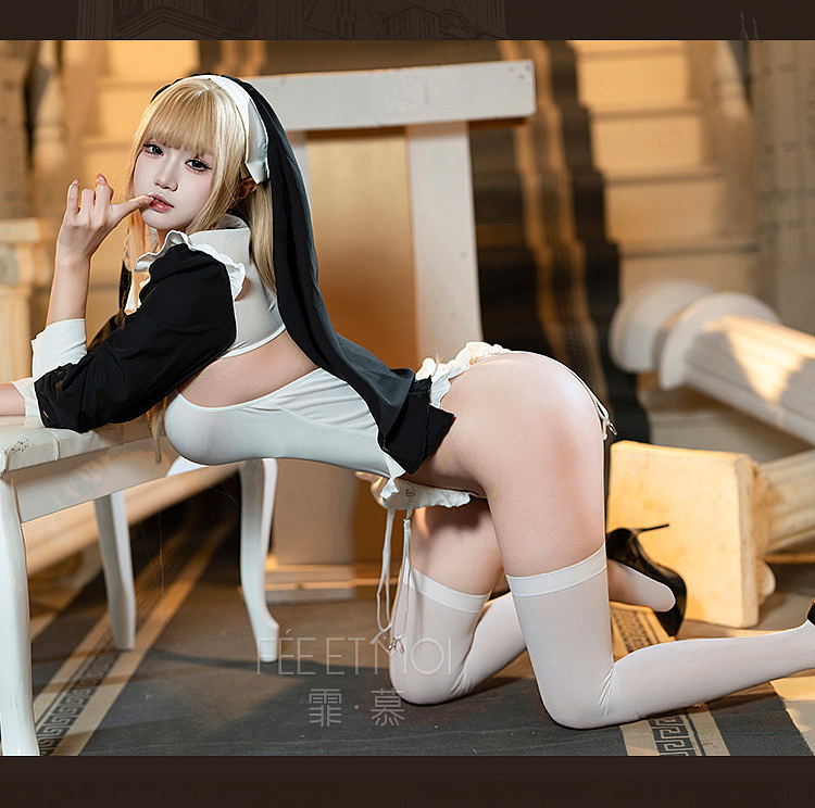 faye-moon-moon-sisters-open-crotch-bodysuit-set-black-white-10