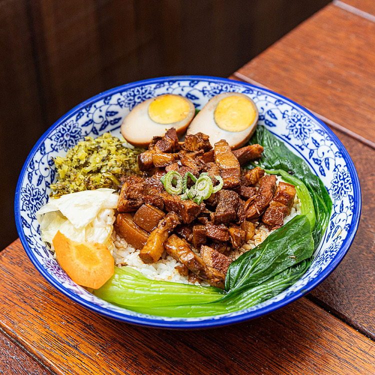freshhungrypaulies-nonsense-pork-rice-400g-1
